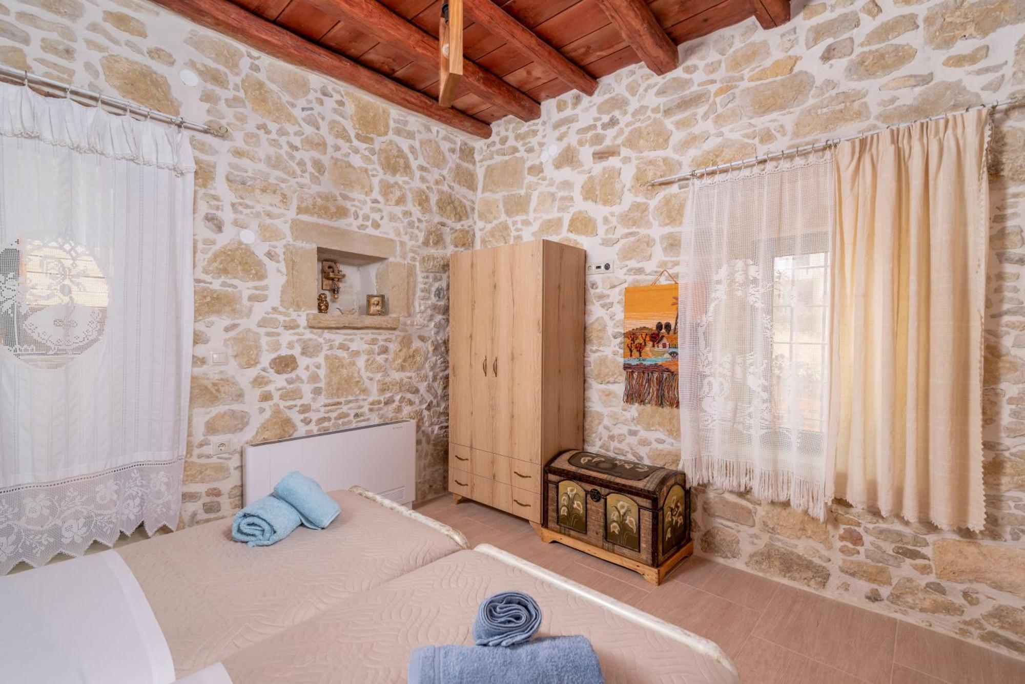 Joakim'S Villa Pitsidia Exteriör bild
